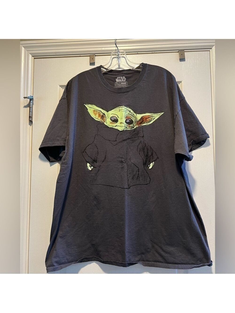 Men’s Star Wars Mandalorian Baby Yoda by Mad Engine graphic tee.  Size 2X